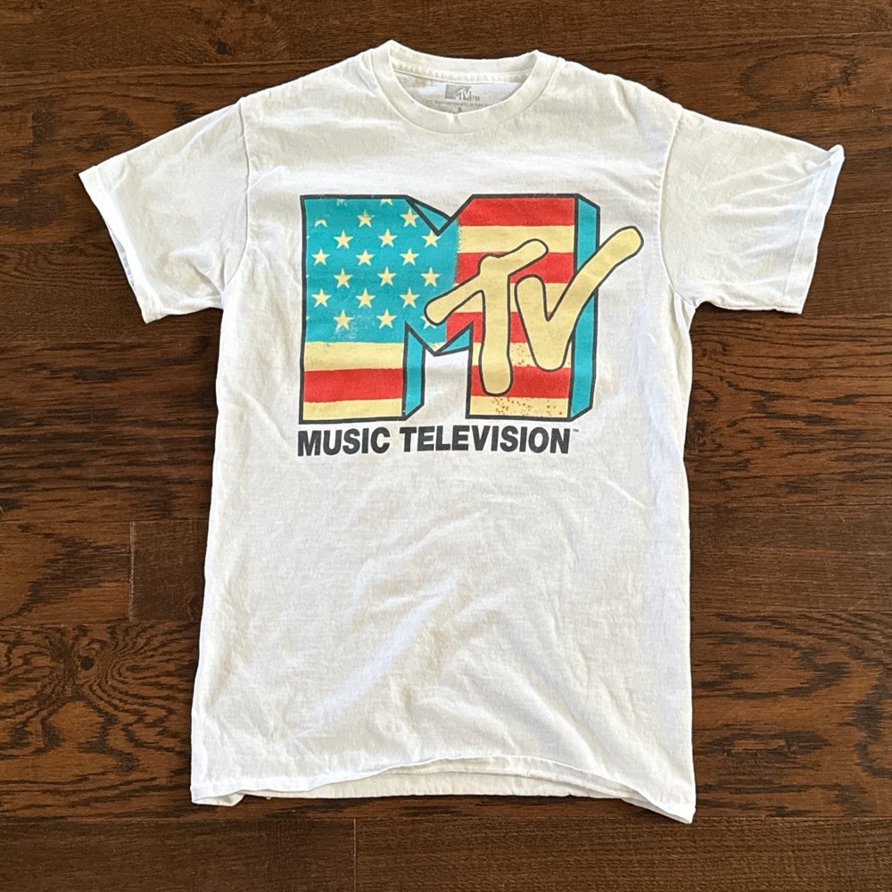 MTV White vintage Graphic T-Shirt men’s or women’s vintage
